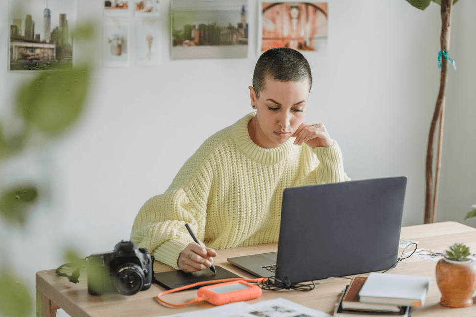 Girl learning online