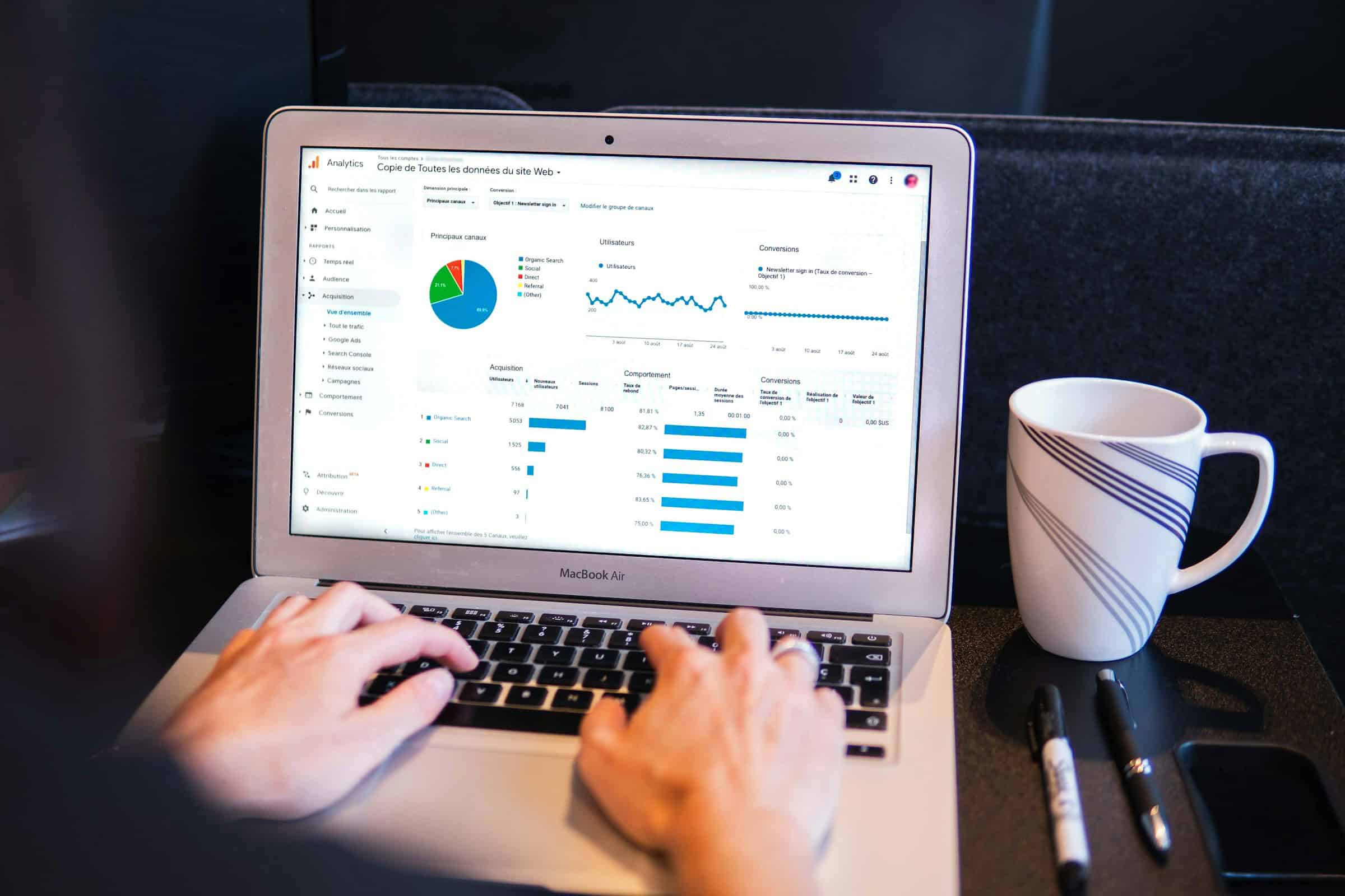 Read Top 5 Real-Time Analytics Dashboards Product Managers Use to Get Live Metrics (Sessions, Funnels, Retention) Without a Big Countly Install