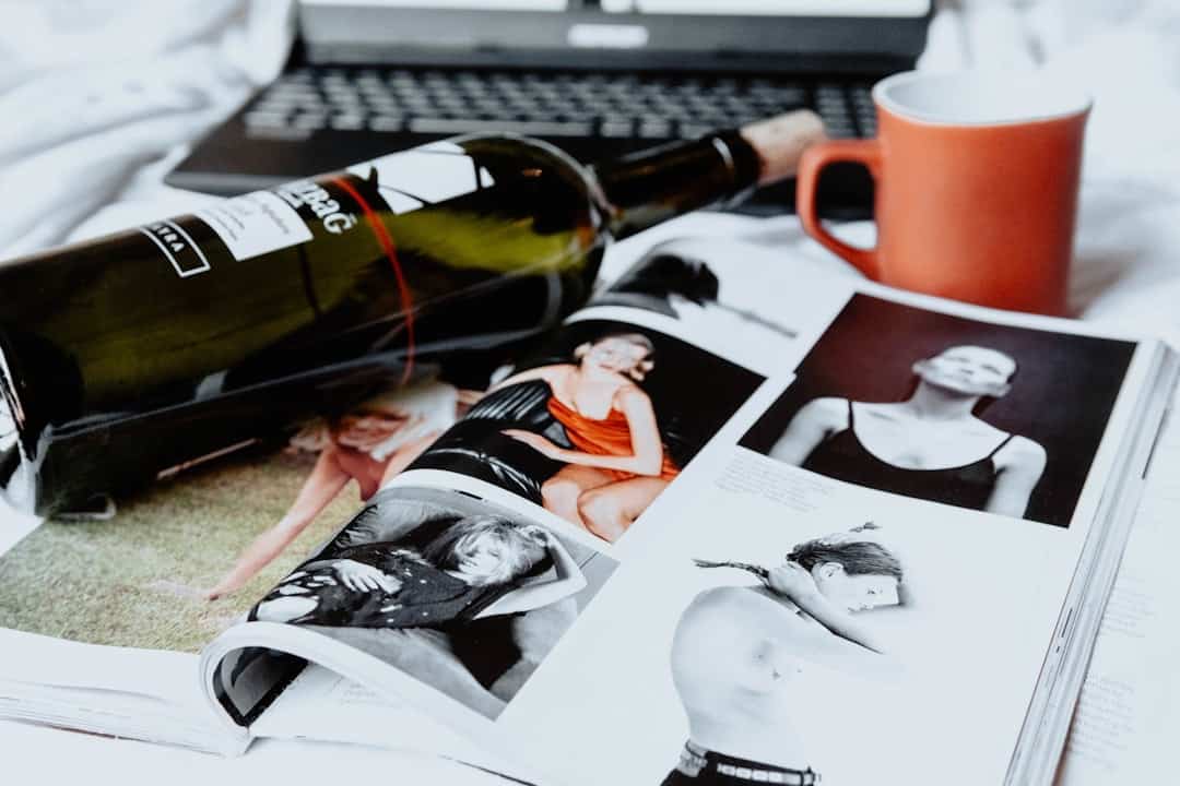 Read How to Use Netflix Party to Watch With Friends Online