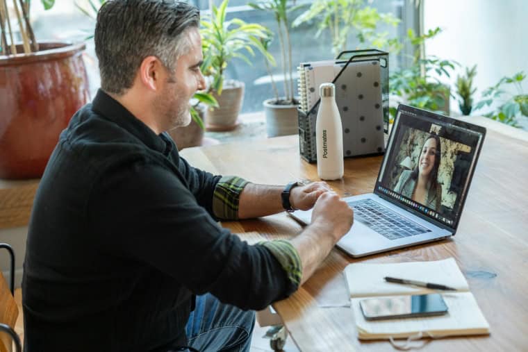 Why Companies Choose Virtual Receptionists