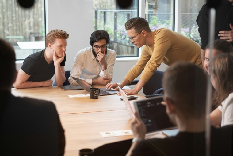 Key Differences in Marketing Approaches by Sector